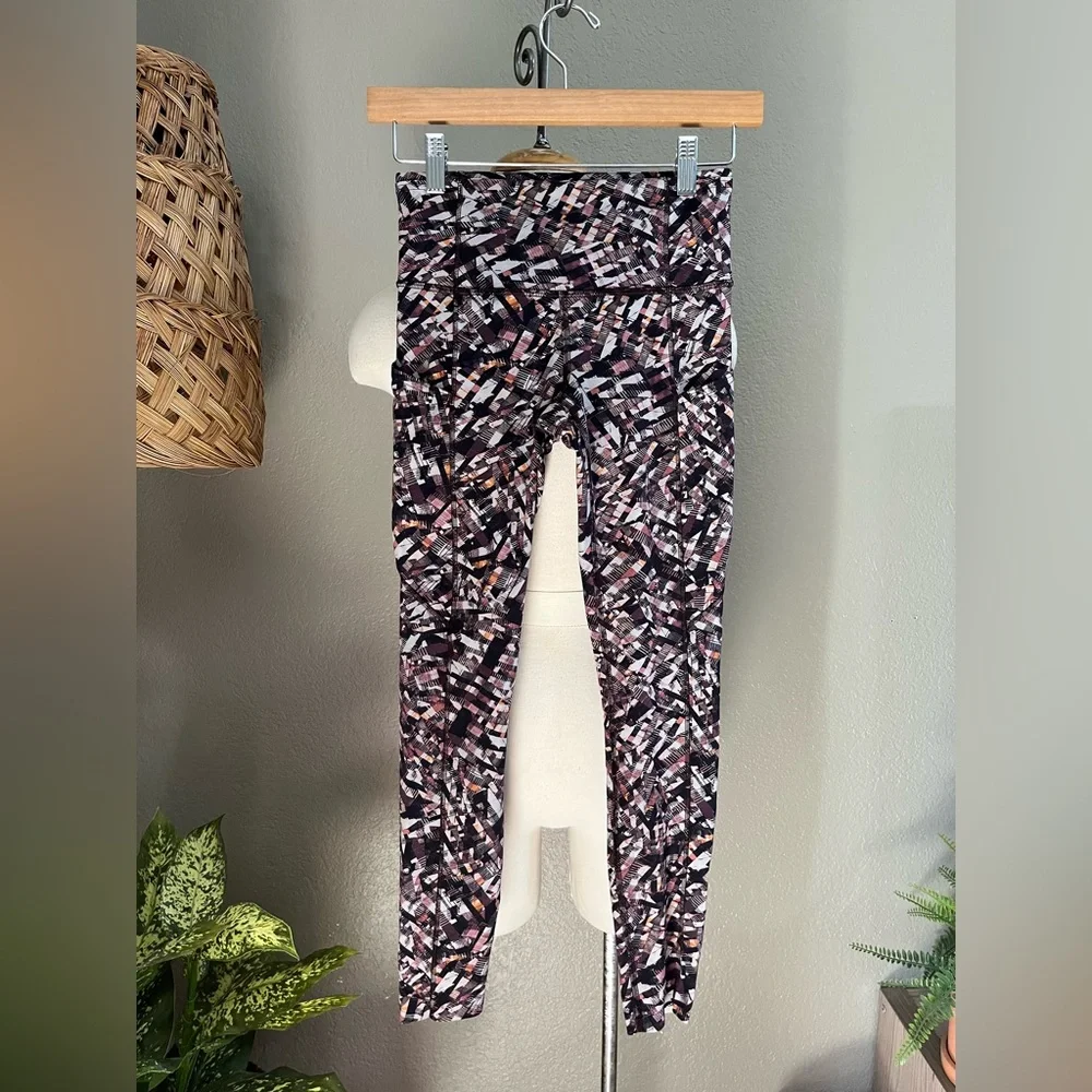 Lululemon Fast and Free Tight II 25